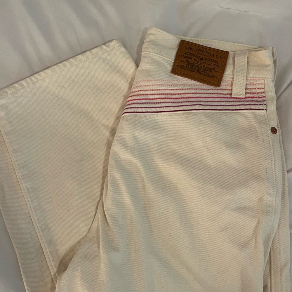 Levi's Off-White Jeans with Pink Stitching